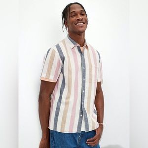 American Eagle Striped Short Sleeve Button Up